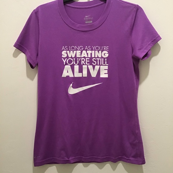 Nike Tops - Nike dri fit women’s shirt